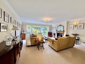 Photo 14- click for photo gallery